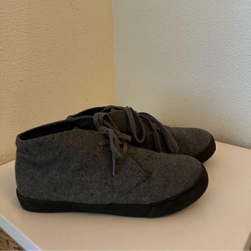 J Crew Crew Cut Boy sz 4